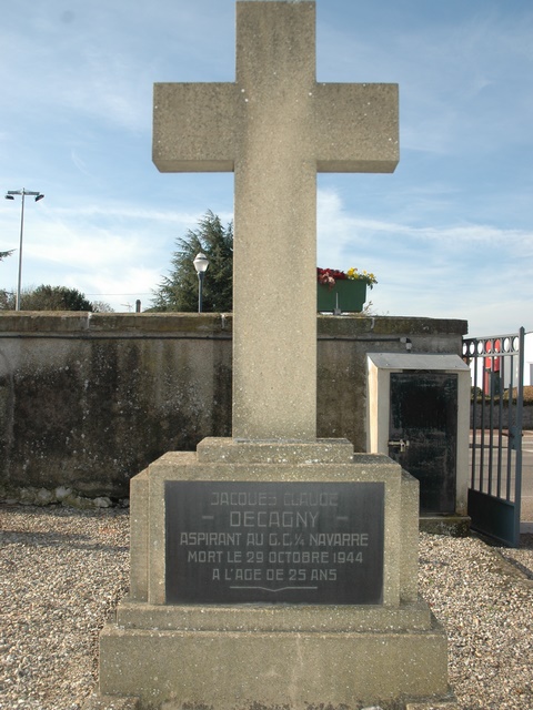 Tombe Asp Decagny