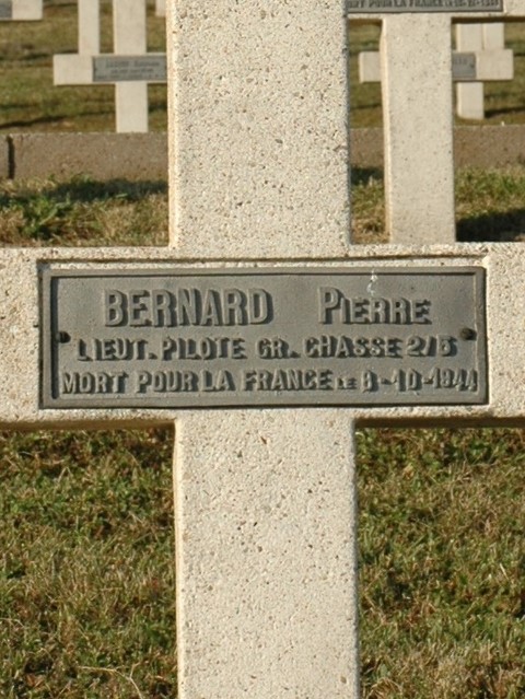 Tombe 1Lt Bernard