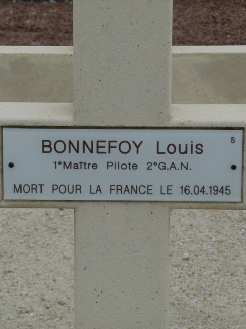 Tombe 1er M Bonnefoy