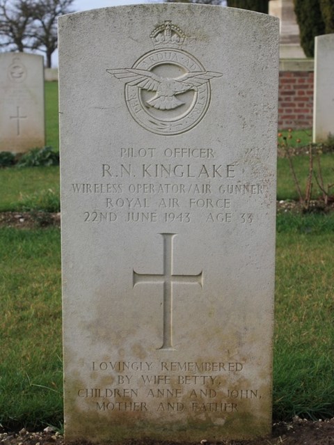 Tombe P/O Kinglake