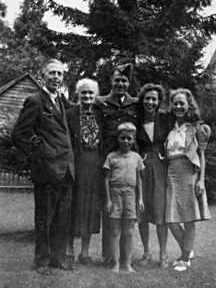 G  D: Edward et Lily Richardson, Sgt T Richardson, Ethel (ne Richardson) Woodley et sa fille Betty