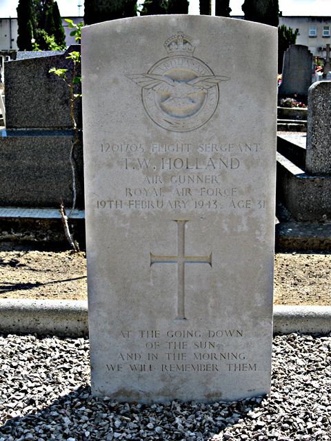 Tombe F/Sgt Holland