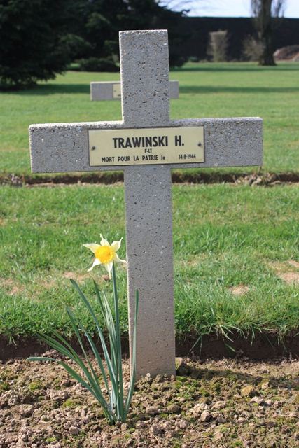 Tombe F/Lt Trawinski