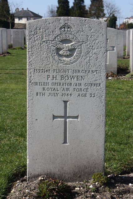 Tombe F/Sgt Bowen