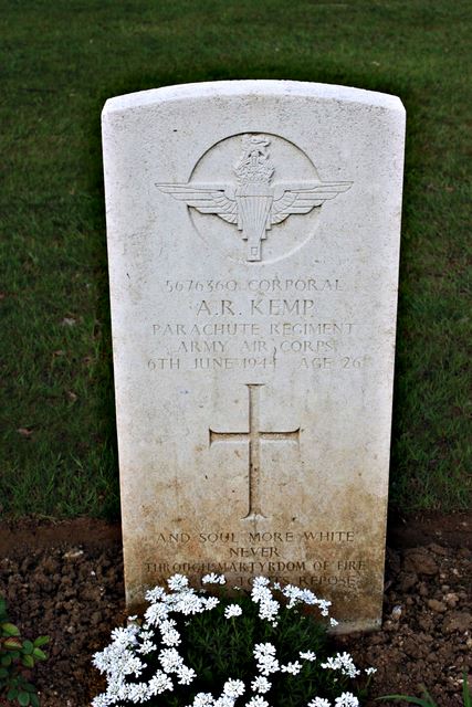 Tombe Cpl Kemp