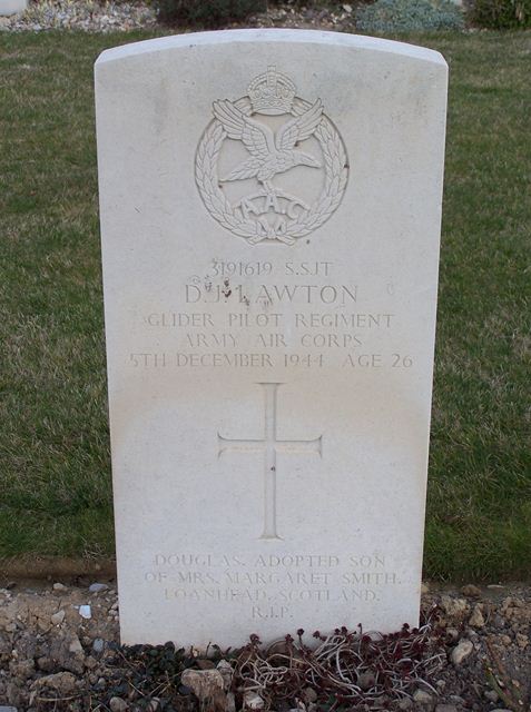 Tombe S/Sgt Lawton