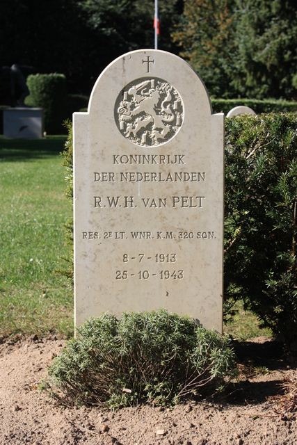 Tombe 2eLt Van Pelt