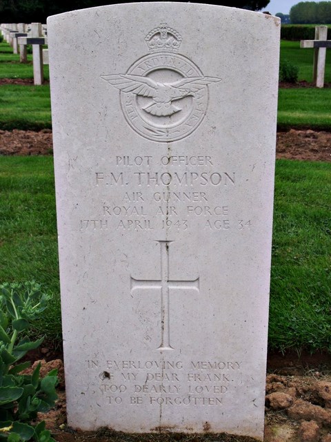Tombe P/O Thompson