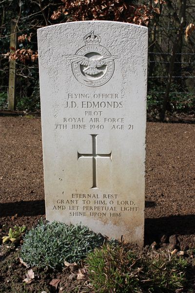 Tombe F/O Edmonds