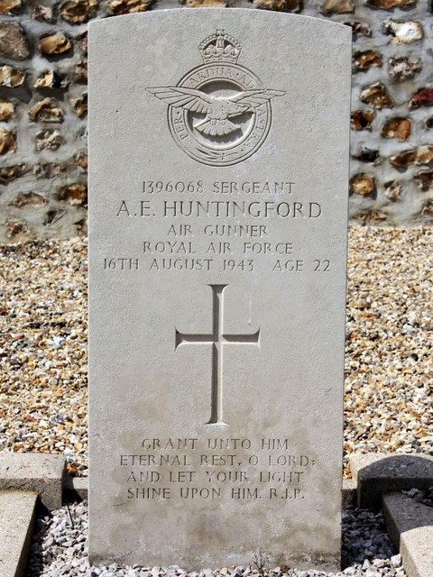 Tombe Sgt Huntingford
