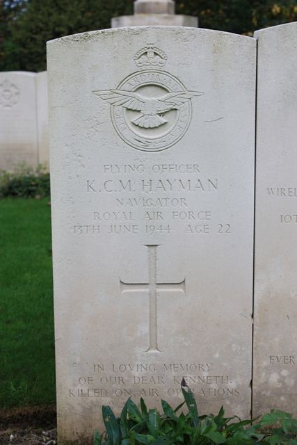 Tombe F/O Hayman