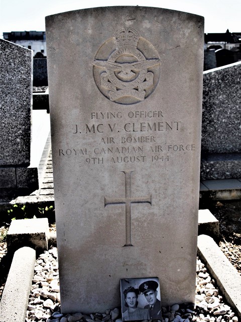 Tombe F/O Clement