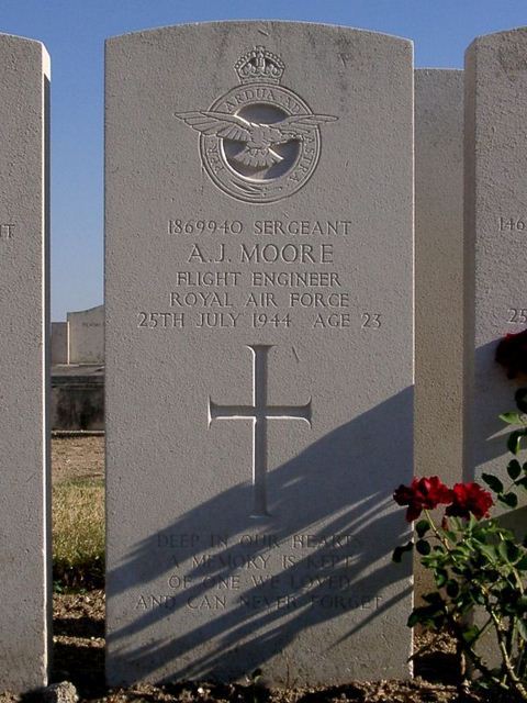 Tombe Sgt Moore