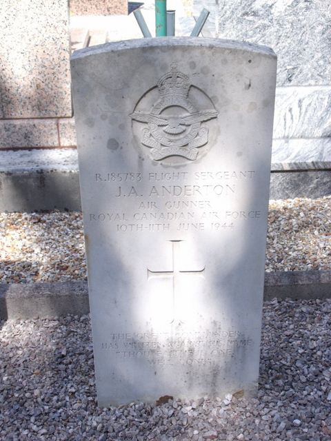 Tombe F/Sgt Anderton