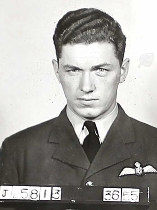 F/O Hugh Gordon Gilchrist