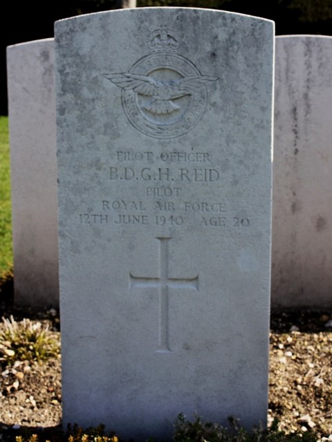 Tombe P/O Reid