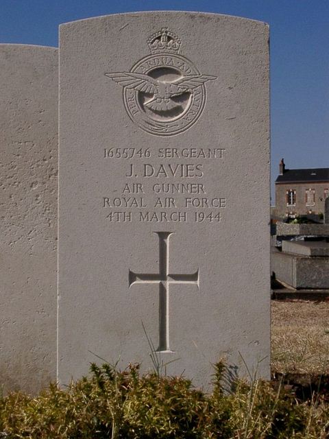 Tombe Sgt Davies