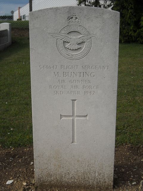 Tombe F/Sgt Bunting