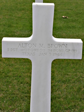 Tombe S/Sgt Alton M Brown