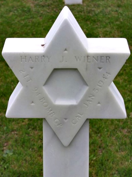 Tombe 2Lt Harry J Wiener