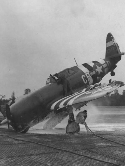 P-47 42-76436 endommag�