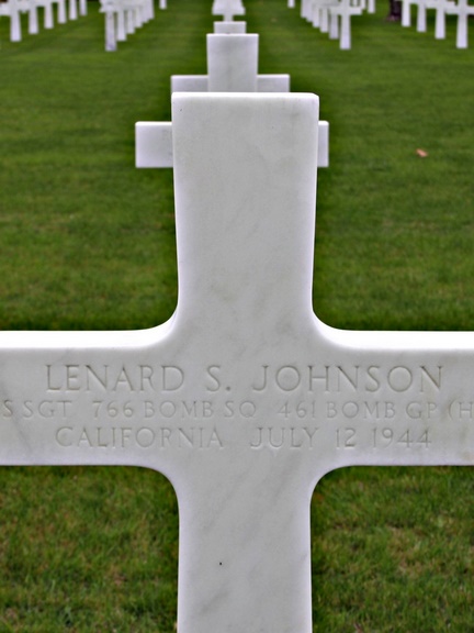 Tombe S/Sgt Lenard S Johnson