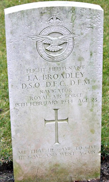 Tombe F/Lt Broadley