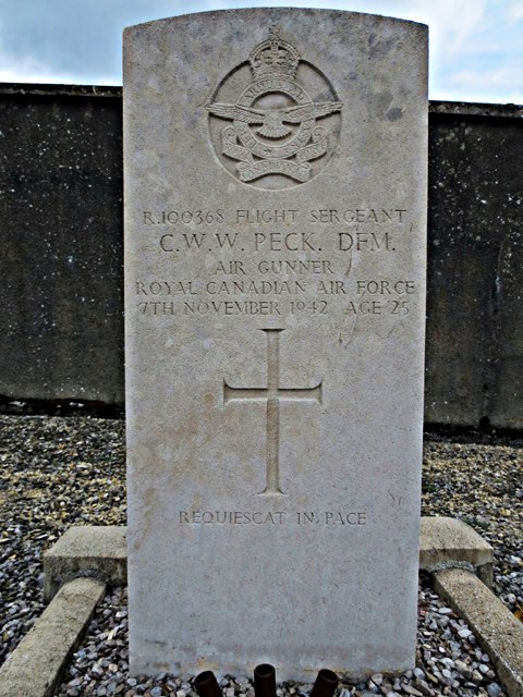 Tombe F/Sgt Peck