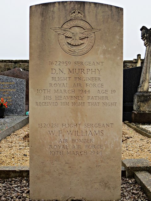 Tombe Sgt Murphy-F/Sgt Williams