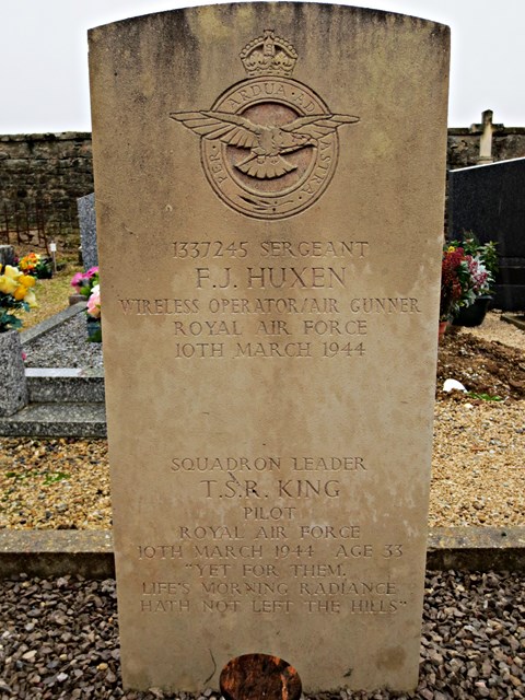 Tombe Sgt Huxen-Sq/L King