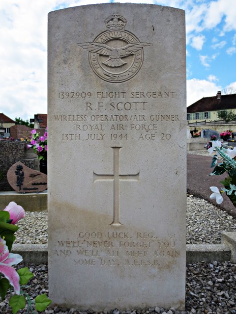 Tombe F/Sgt Scott