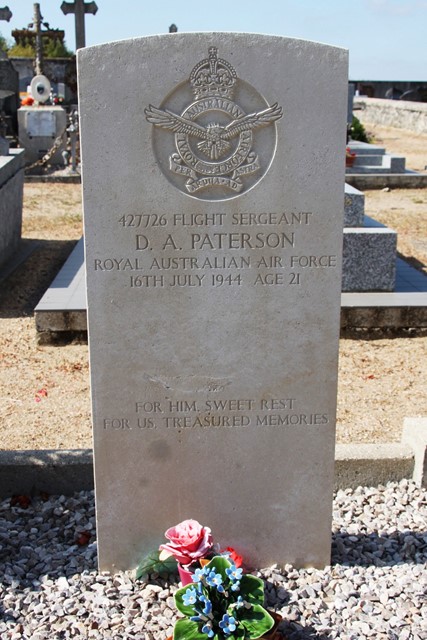 Tombe F/Sgt Paterson