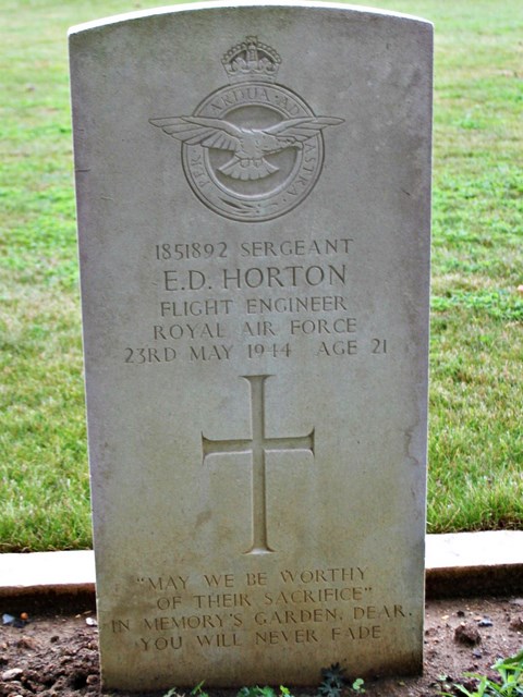 Tombe Sgt Horton