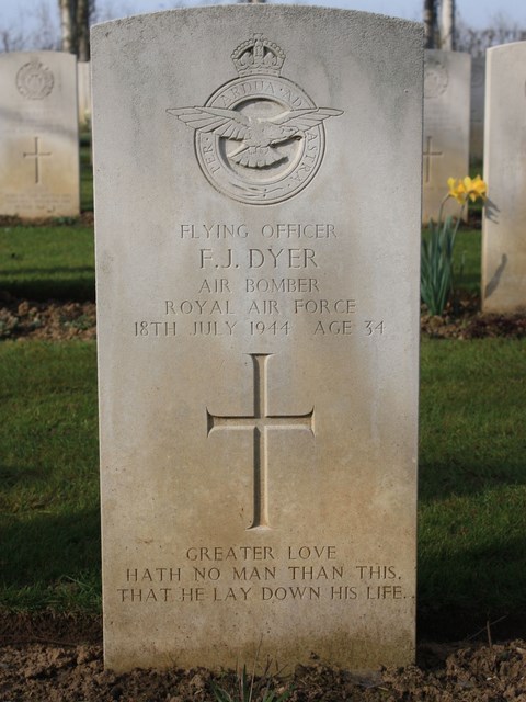 Tombe F/O Dyer